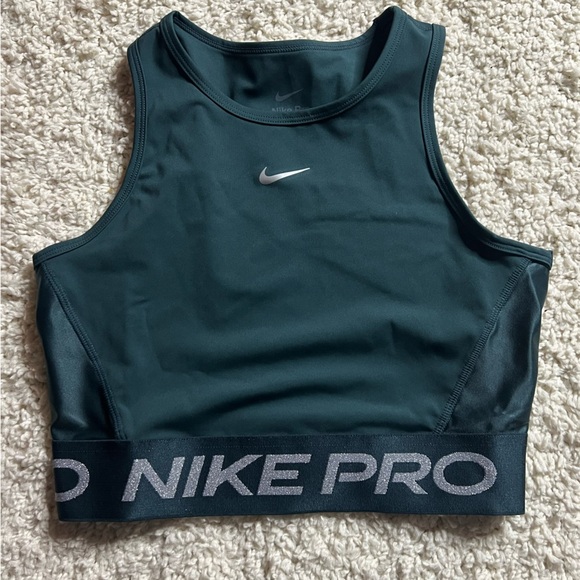 Women’s Size XS Nike Pro Dark Green Sports Bra NWT - Picture 1 of 6